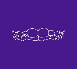 Crianças com dentes de leite e permanentes